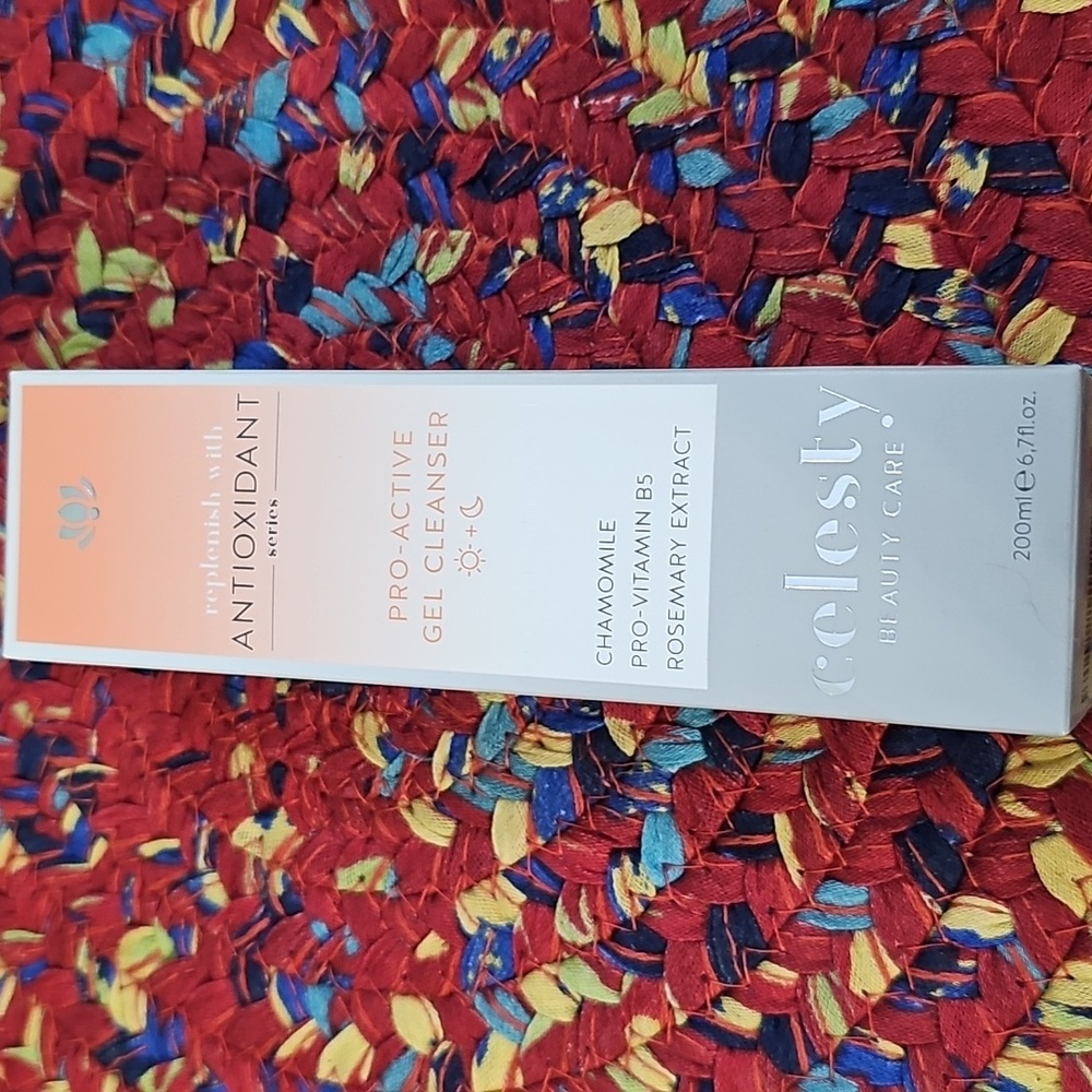 Celesty Antioxidant Pro-Active Gel Cleanser - Full Size, NIB